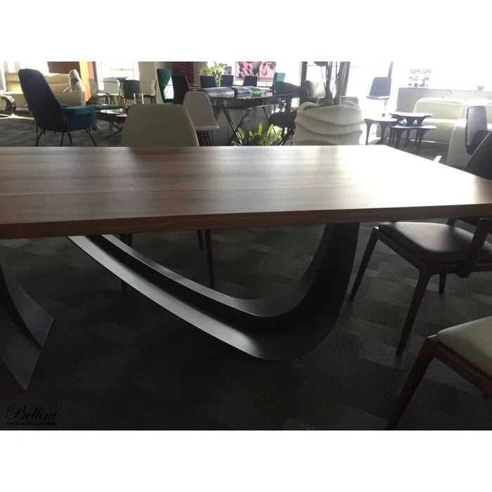 Bellini Flex Veneered Walnut Dining Table